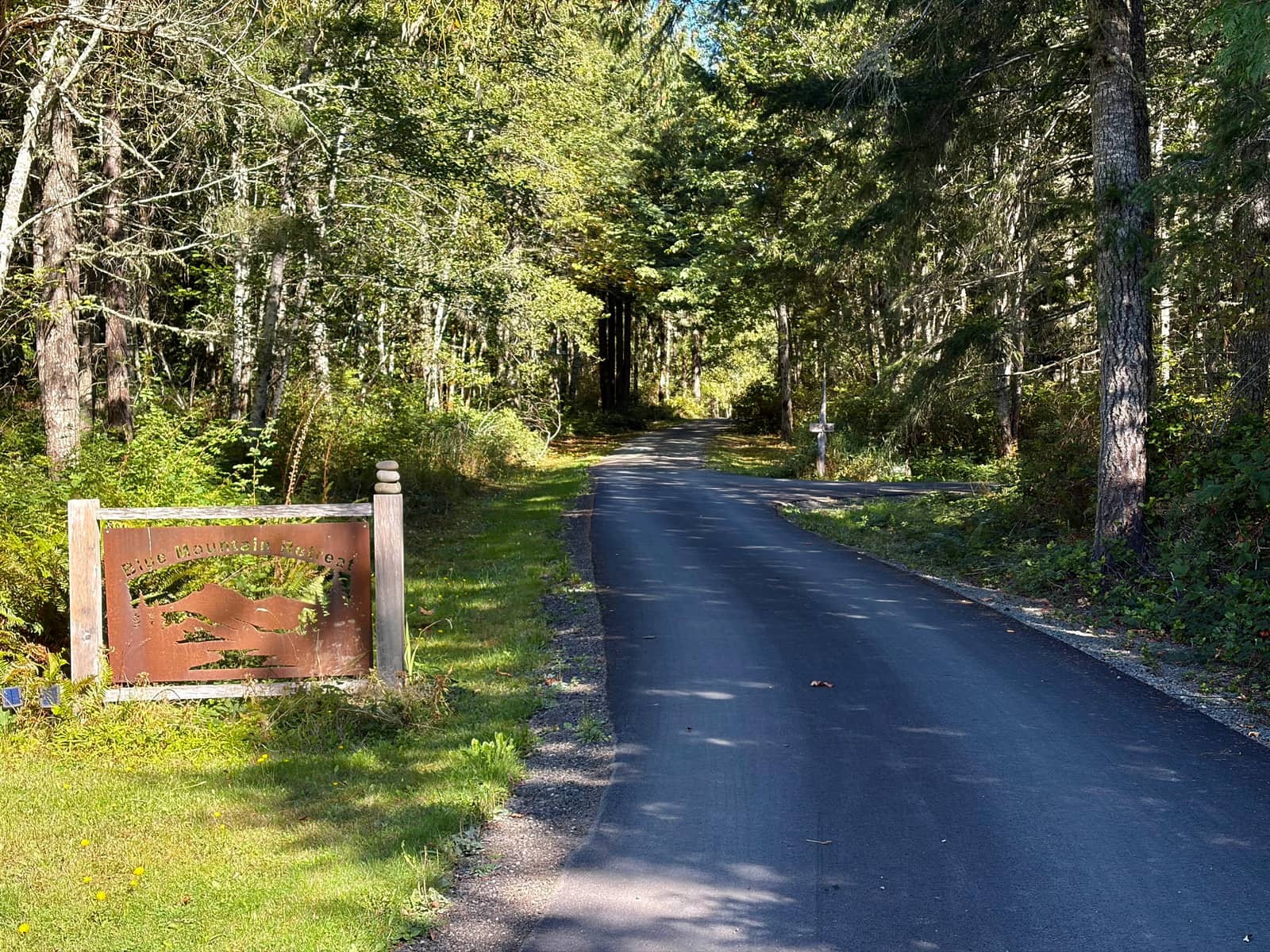 Driveway into Blue Mountain Retreat