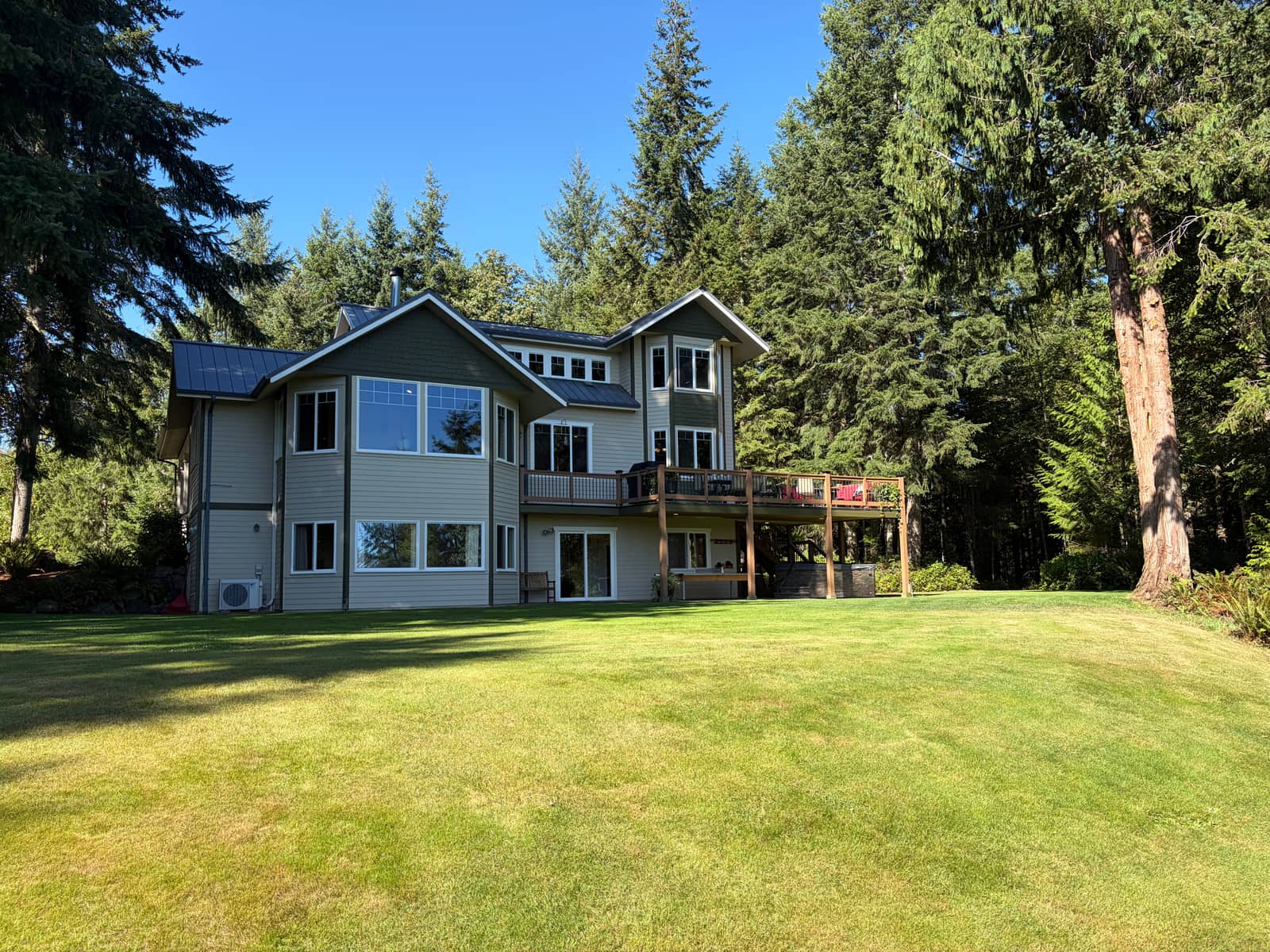 Open lawn for outdoor sessions
